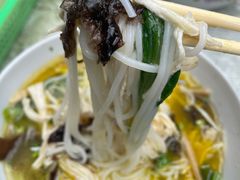 -越洋肖氏老米线(杨家坪店)