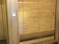 -西安大雁塔科技大学地铁站亚朵酒店