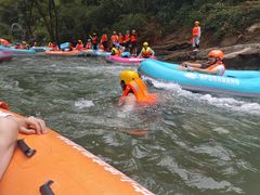 -雅鲁激流探险漂流