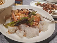 大连招牌菜三鲜焖子-连鹭海鲜·海肠捞饭·海胆饭(星海店)