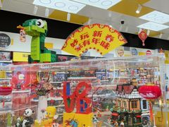 -王府井百货熙地港店