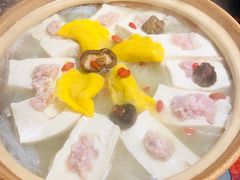 -刘姐啤酒鱼民族演艺餐厅(西街总店)