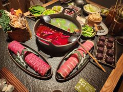 -三出山火锅(南京万象天地店)