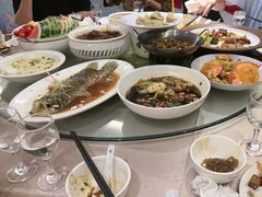 -南京悦客假日酒店