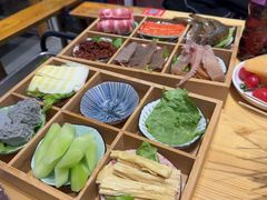 -娜姐鲜牛肉串串火锅(藏龙岛店)