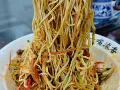 -牛一嘴·兰州牛肉面·大盘鸡(财富中心店)