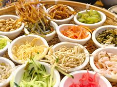 -包整·丝娃娃(一览甲秀楼风景店)