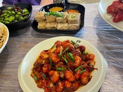 -巴厘龙虾·榜首油焖大虾(音乐学院·沿江酒馆店)