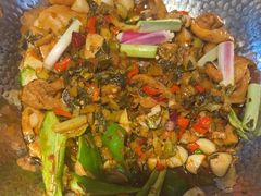 -阿瓦山寨·湘菜现炒·剁椒鱼头王(咸阳总店)