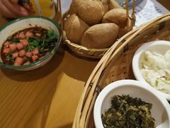 -包整·丝娃娃(一览甲秀楼风景店)