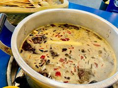 -马路边边麻辣烫联盟路店