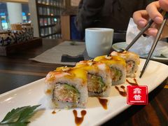 牛油果芒果反卷-山葵家·创意料理(临平银泰城店)