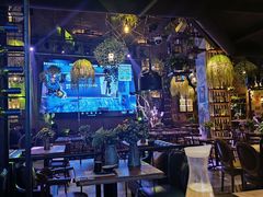 -临界音乐酒馆·小龙虾·江湖菜(华熙LIVE·鱼洞店)