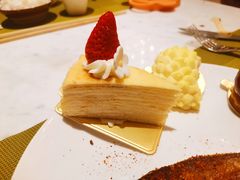榴莲蛋糕-都会尚膳·海鲜自助餐厅(重庆万豪酒店)