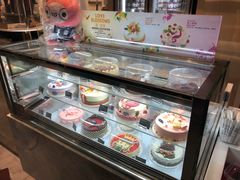 面包甜点陈列柜-哈根达斯(朝阳大悦城店)
