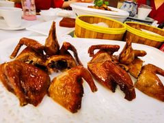 生烧乳鸽皇-广州酒家(文昌总店)