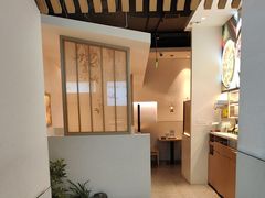 -蜜桃餐厅·伴山(绿宝广场店)