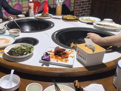-人民公社铁锅炖·东北菜(卫国道店)