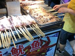 -吴山路夜市