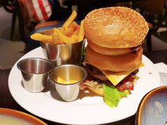 蒙大拿州烧烤汉堡-bluefrog蓝蛙(恒隆广场店)