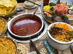 -顶上头·螺蛳火锅(五一新村店)