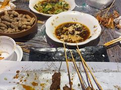 -老街烧烤大排档·地道湖北菜·龙虾馆(汉口火车站店)
