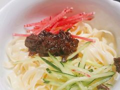 梅飞特色炸酱面-梅飞酒家(桑园路店)