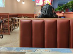 -鸡遇虾煲干锅火锅(小寨金莎店)