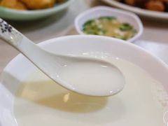 -兄弟深夜豆浆