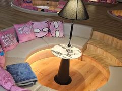 -涨巢·潮玩水疗局