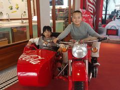 -东方明珠·可口可乐欢乐餐厅