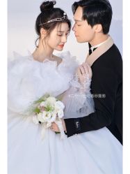 -二十一世纪婚纱摄影(省府前街店)