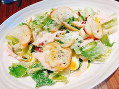 凯撒沙拉配烤鸡肉，咸肉-Erman岩烧牛排(虹桥南丰城店)