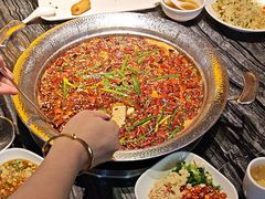 -老船舫·现做活鲜鱼馆(东郊记忆店)