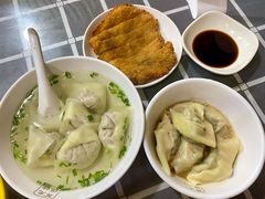 特色荠菜肉馄饨-潘国仙耳光馄饨(黄家阙路店)