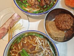 -镇南锅盖面馆(解放路店)