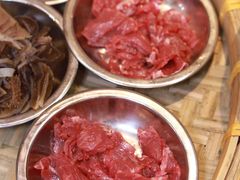 -窄巷口生烫牛肉米线(客村店)