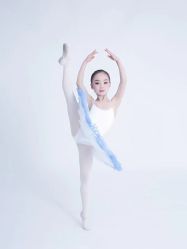 -昕艺尚皇家芭蕾舞蹈中心
