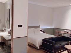 -SFEEL设计师酒店(成都春熙路天府广场店)