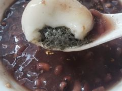 芝麻汤圆赤豆糊-吴家馄饨