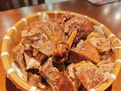 -谢老五跷脚牛肉·非遗传承店