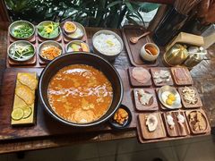 -银米·云南传统过桥米线(双廊黑金冠店)