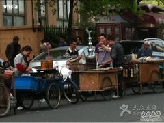 新疆羊肉串摊-新疆阿力烧烤
