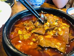 -石磨豆花家常菜·牦牛排土火锅