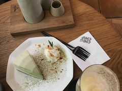 -彳亍咖啡·这里(水湾路店)