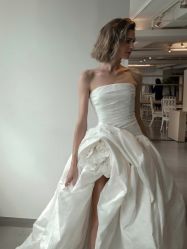 -纯色时光婚纱艺术馆WHITE