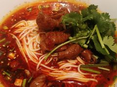 -李与白包子铺(桐梓林店)