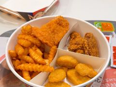 -麦当劳(吉林站13检票口对面)