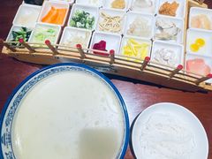 -香麒园·过桥米线·南湖雅宴