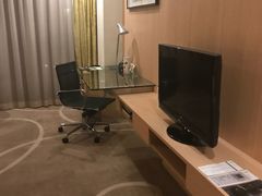 -上海虹桥西郊假日酒店
